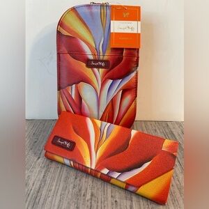 Monarque~NWT~Vivid~Georgia O’Keeffe Art~Red Canna~Crossbody Bag & Eyeglass Case
